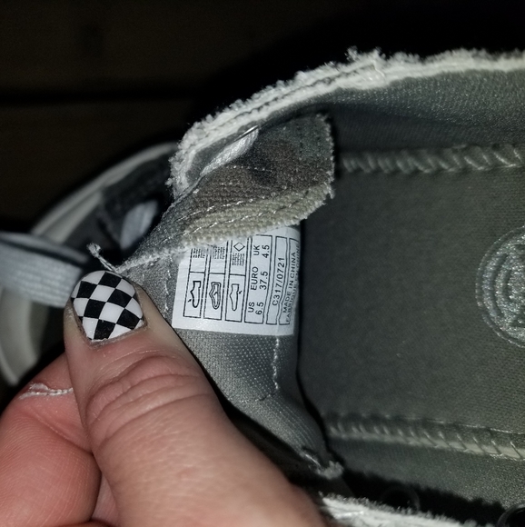 JAZZIN DARK CAMO SNEAKER - Picture 3 of 4